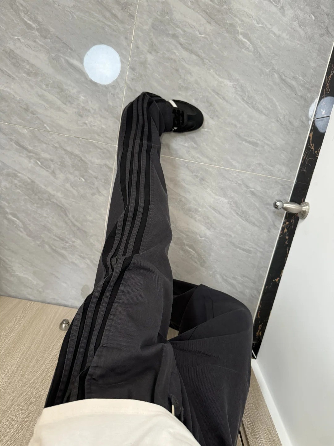 Cleanfit Straight Leg Pants Me - огляд і ціна Street Fashion Vibes