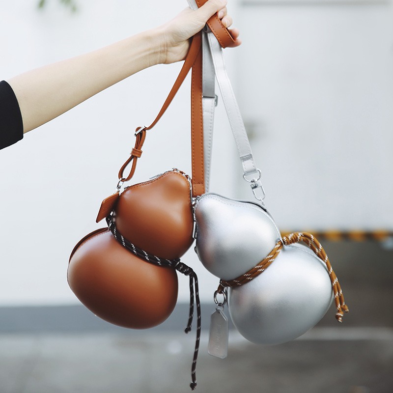 Gourd Shape Crossbody Bag Russ - огляд і ціна Street Fashion Russia